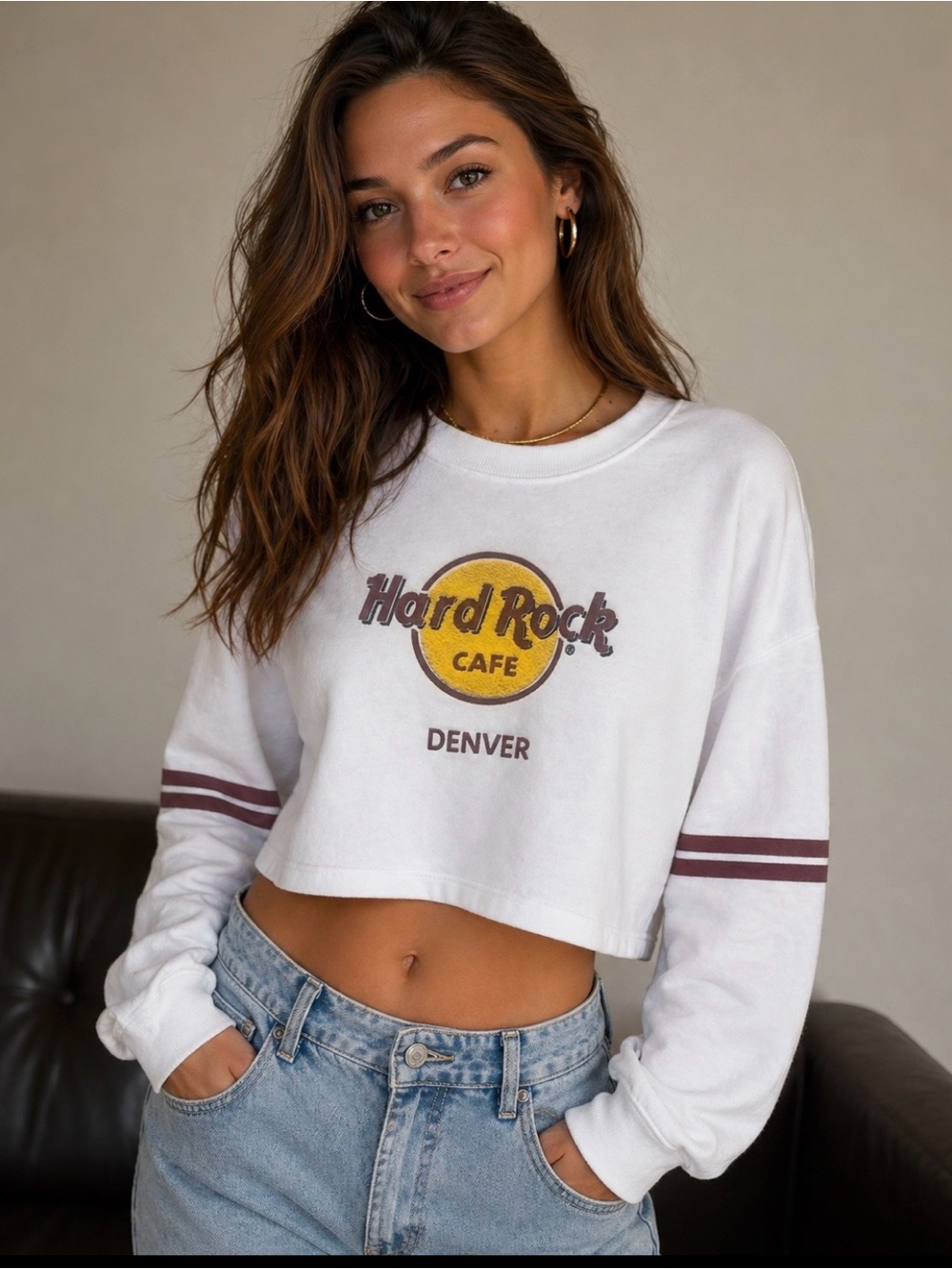 Hard Rock Cafe Denver Cropped White  Sweatshirt Y2K Crop Top Cozy Comfy Medium
